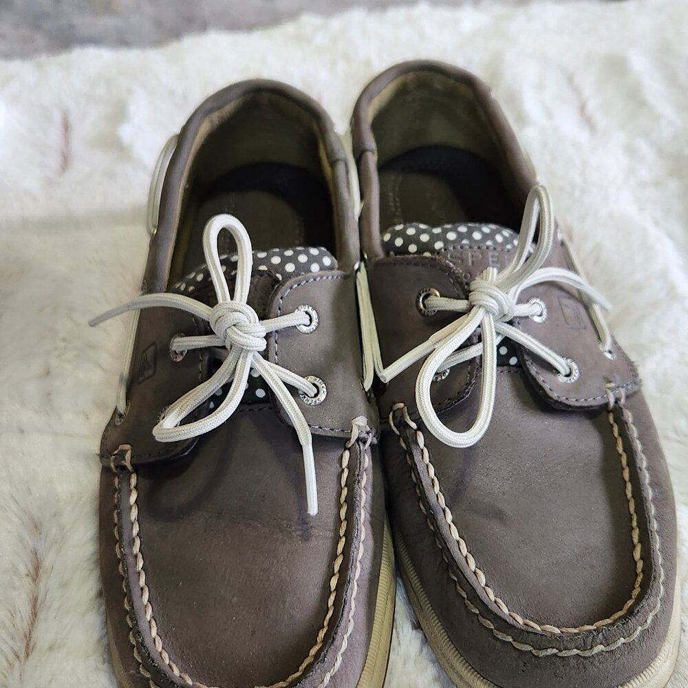 Sperry boat woman shoes